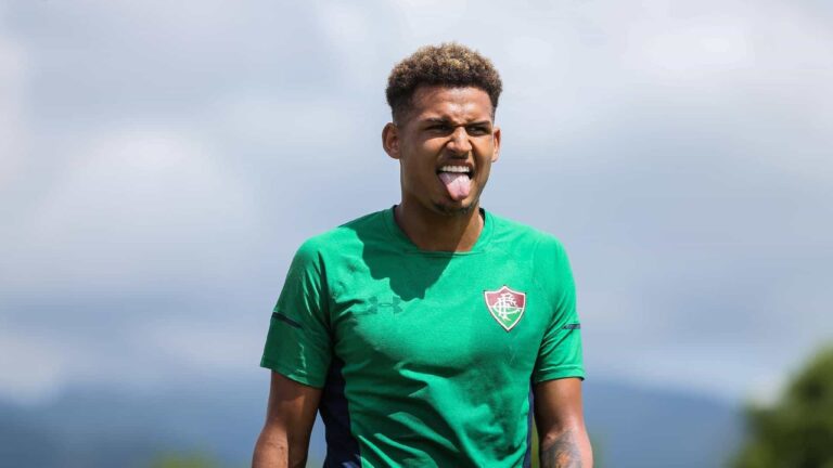 Felippe Cardoso testa positivo para covid-19 e desfalca o Fluminense no clássico