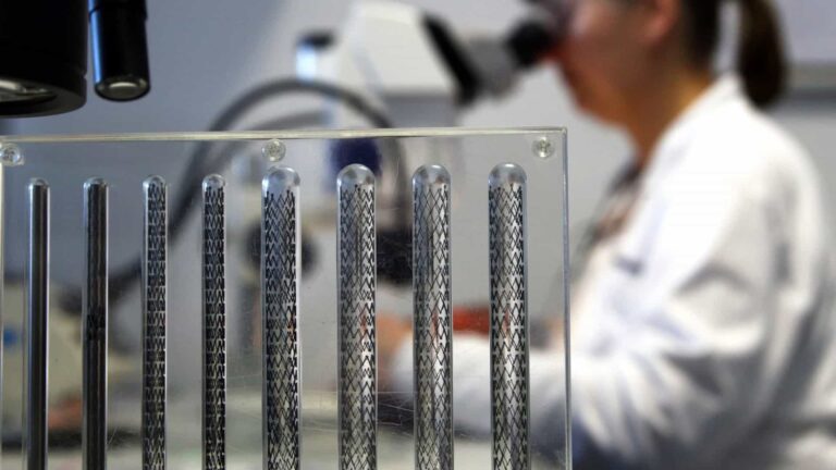 Quase metade de infectados continuam com imunidade passados dez meses