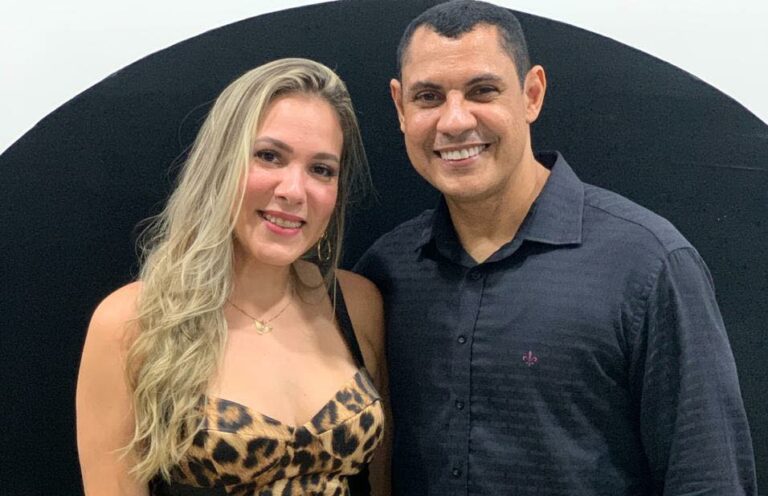 Esposa de coronel Ulysses é acusada de furar fila da vacina contra covid: “Sou da linha de frente”