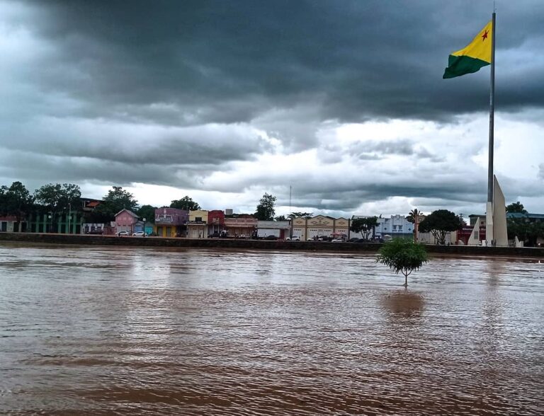 Cheia do Rio Acre