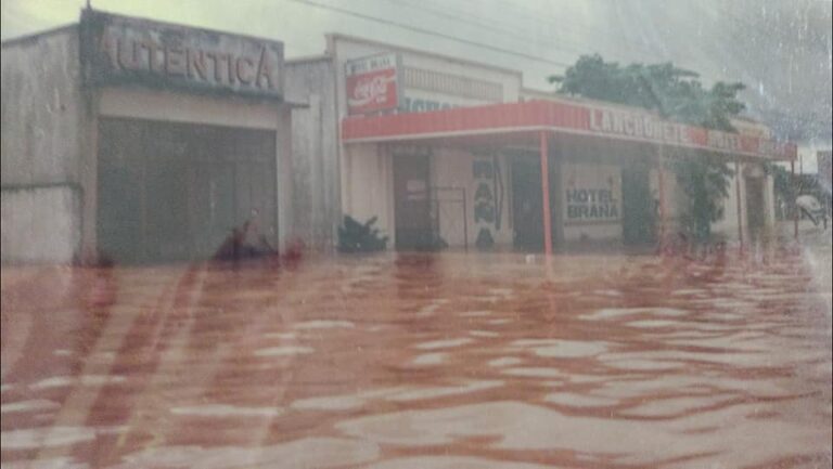 Vídeo: veja como ficou Sena Madureira na alagação de 1997