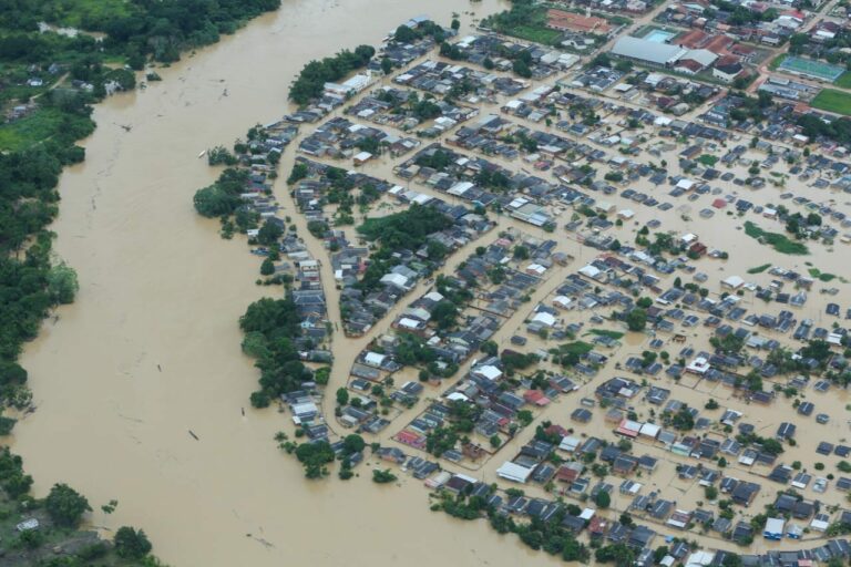 Boa notícia: Rio Iaco baixou 16 cm entre 6h e 18h em Sena Madureira