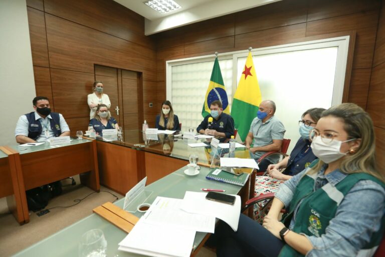 Governo decide nesta segunda se Acre permanece na bandeira vermelha ou avança