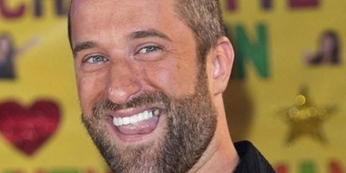 Dustin Diamond, astro da série Uma Galera do Barulho, morre aos 44 anos