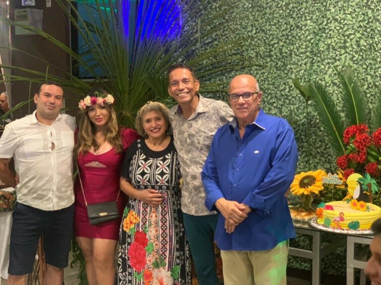 Kelly Kley traz cliques da Noite Tropical do Luiz Theodoro e ação MPAC Solidário