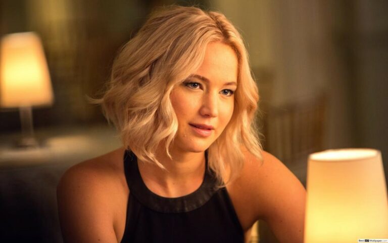 Jennifer Lawrence se acidenta em explosão durante filmagem de filme e fica ferida