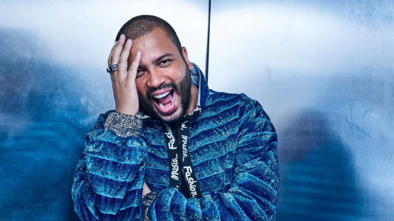 Mulher de Projota fala sobre ameaças que ela e filha do casal recebem