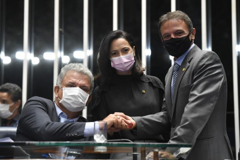 Mailza, Marcio e Petecão estão unidos pela saúde e economia do Acre