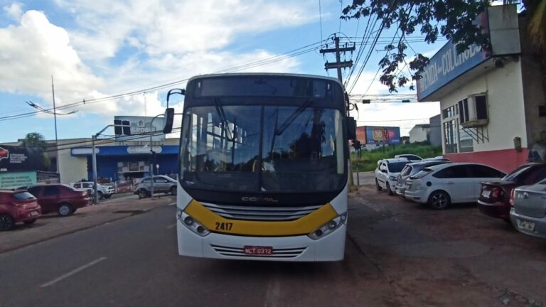 Bandidos fazem arrastão em ônibus próximo ao Centro de Rio Branco, em plena luz do dia