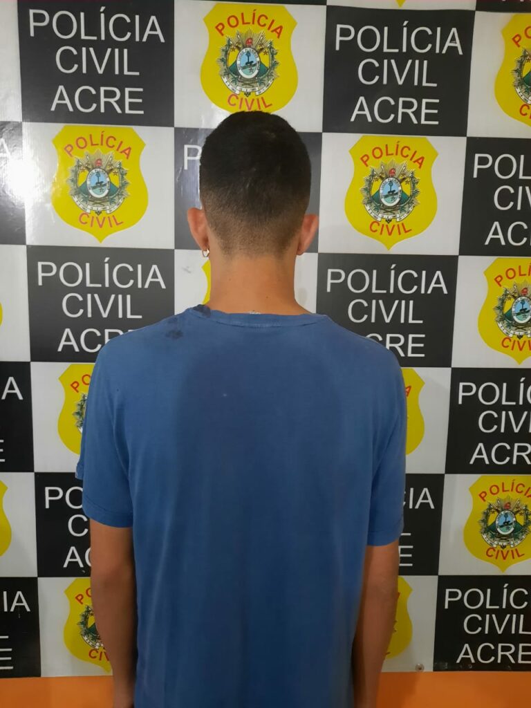 Polícia Civil cumpre mandados e prende “puxador de carro” em Cruzeiro do Sul
