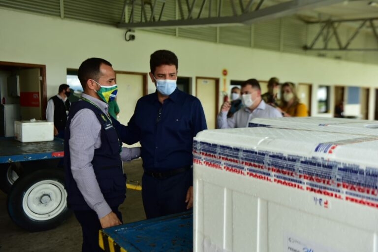 Se comprar as vacinas, governador Gladson Cameli poderá garantir sua reeleição