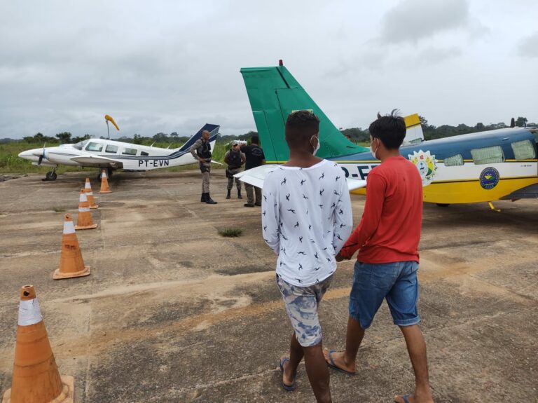Acusados de atear fogo em casa com família dentro, são presos em Santa Rosa do Purus