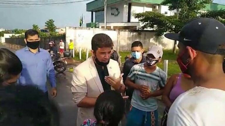 Gladson garante 170 sacolões e colchões e manifestantes liberam ruas na capital 