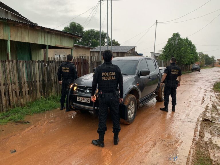 Polícia Federal deflagra operação no Acre e MS contra líderes de facção criminosa