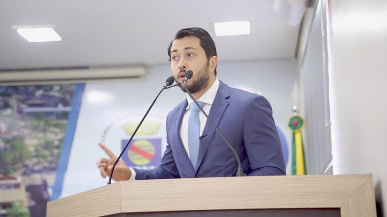 Jarude quer que prefeitura informe sobre vacinação contra a Covid-19 diariamente