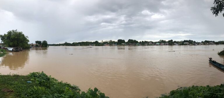 Cheia do Iaco já desabriga mais de 400 em Sena e águas continuam subindo