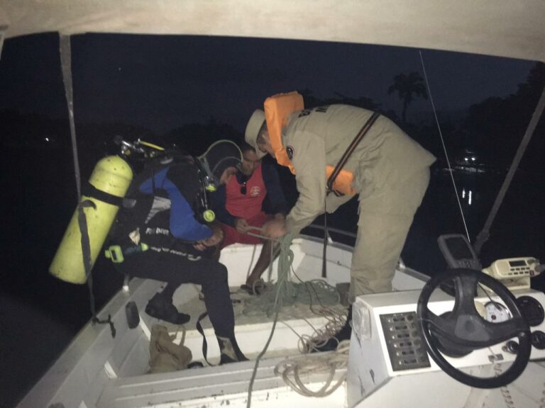 Adolescente de 14 anos desaparece no Rio Acre enquanto nadava na Cidade Nova