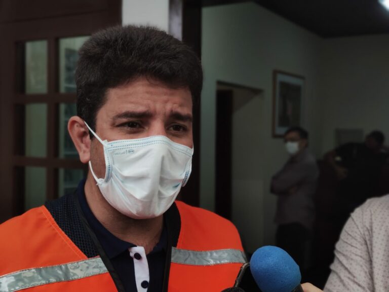 Gladson diz que vai ao STF pedindo imunização em massa da população no Acre