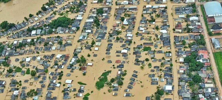 Tristeza: com Iaco em 18 metros, falta pouco para Sena enfrentar alagação igual a de 1997