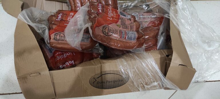 Polícia recupera mais de 4 toneladas de frios subtraídos da empresa Dom Porquito