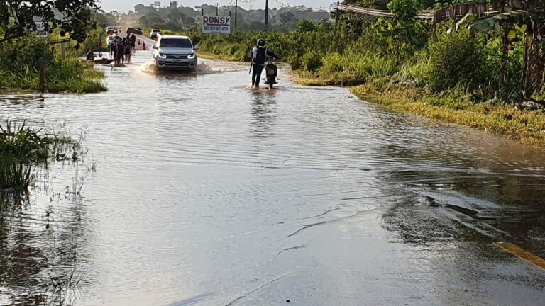 Após 5 dias, trecho da BR-364 entre Sena Madureira e Manoel Urbano é liberado