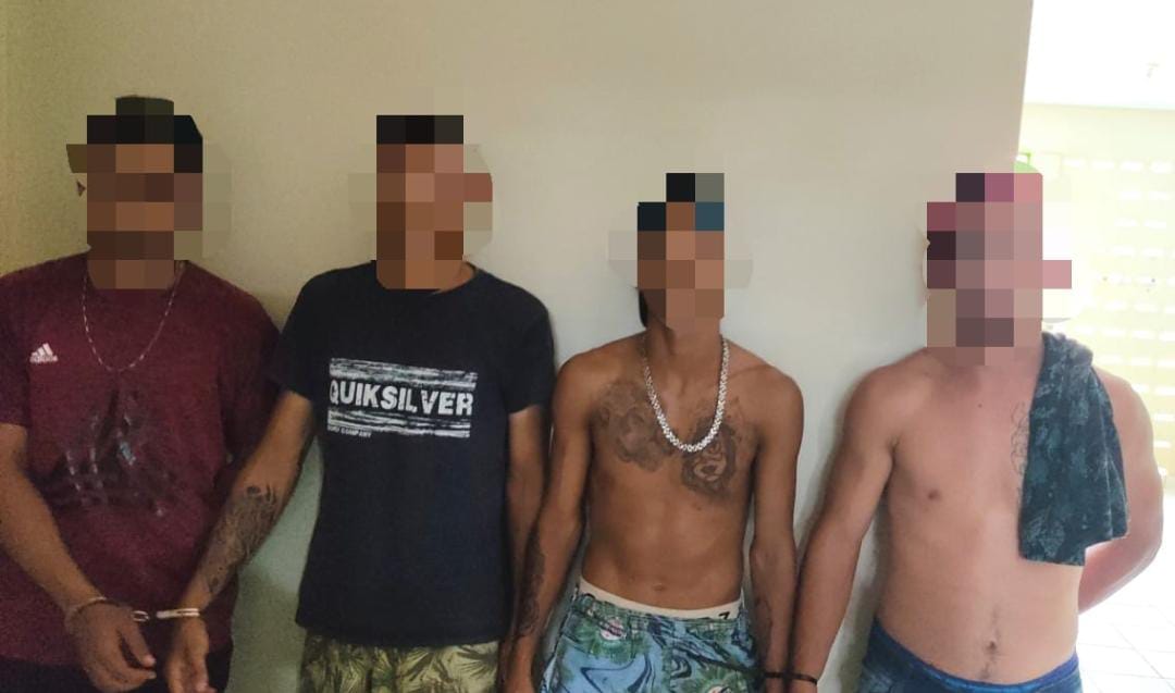 Membros de facção são presos com arma caseira em rodovia no Acre Membros de facção são presos com arma caseira em rodovia no Acre