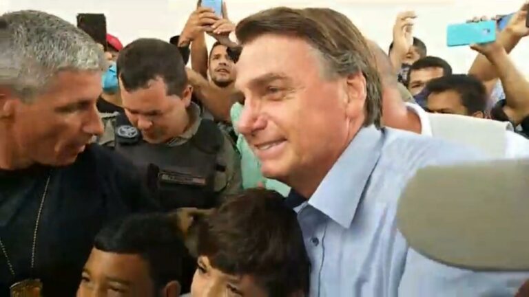 Bolsonaro voltará ao Acre em março após inaugurar ponte do Rio Madeira, em Rondônia