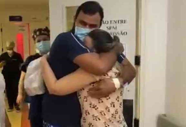 Médico que foi para UTI com 86% do pulmão comprometido celebra cura da covid-19