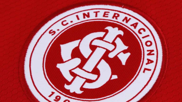 Inter vai para cima do Corinthians em busca do título que não vem desde 1979