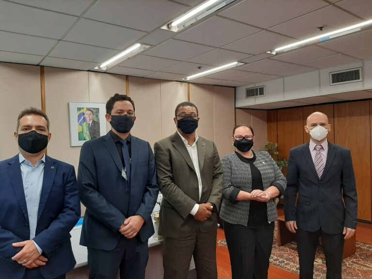 Deputada Vanda Milani reitera esforço para regularização fundiária no Acre