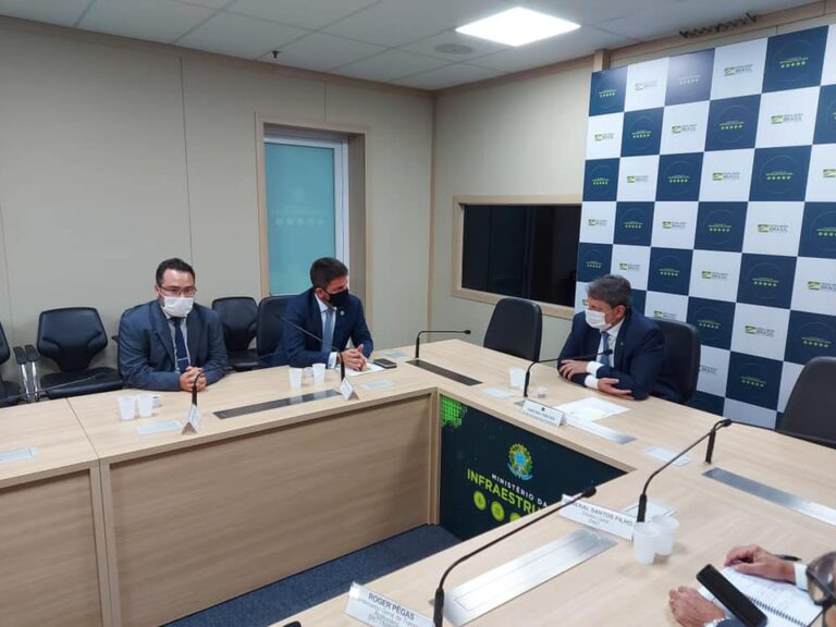 Em Brasília, Gladson confirma inauguração de ponte do Madeira e presença de Bolsonaro