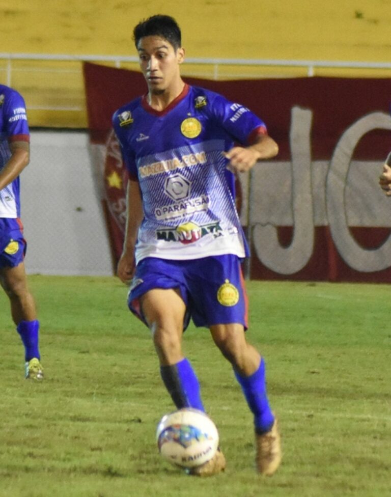 Plácido de Castro apoia Acreano no 2° semestre; técnico está internado com Covid-19