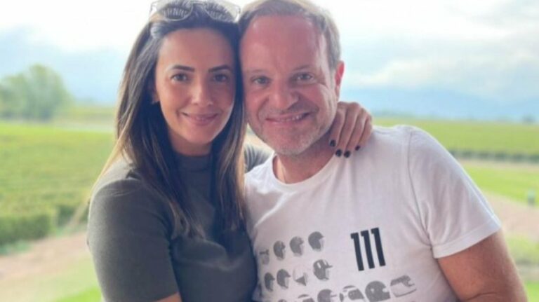 Rubens Barrichello se declara para apresentadora esportiva
