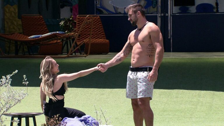 “Não me arrependo de nada”, diz Carla Diaz após virar piada no BBB21