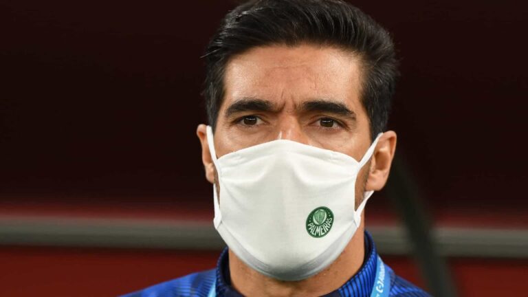 Abel Ferreira lamenta empate com sabor ‘amargo’ e teme novo surto no Palmeiras