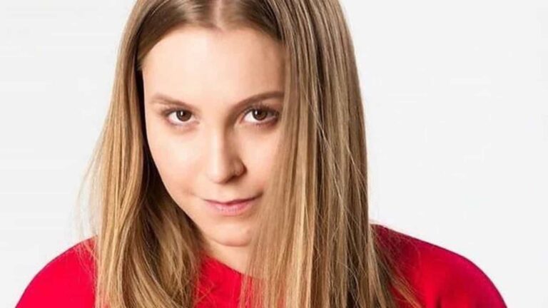 BBB 21: Carla Diaz ouve que faz média e se choca com Viih Tube, Projota e Gil