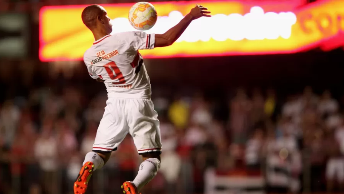 Luis Fabiano é internado em São Paulo após testar positivo para covid-19