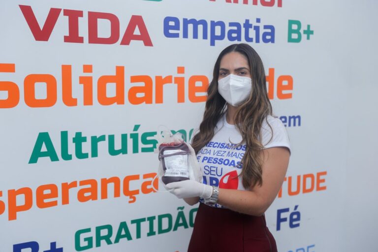 Primeira-dama encabeça campanha de doação de sangue para pacientes com Covid-19
