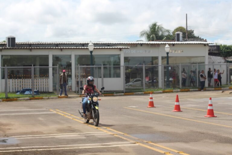 Detran suspende testes práticos novamente devido contaminação de servidores pela Covid-19