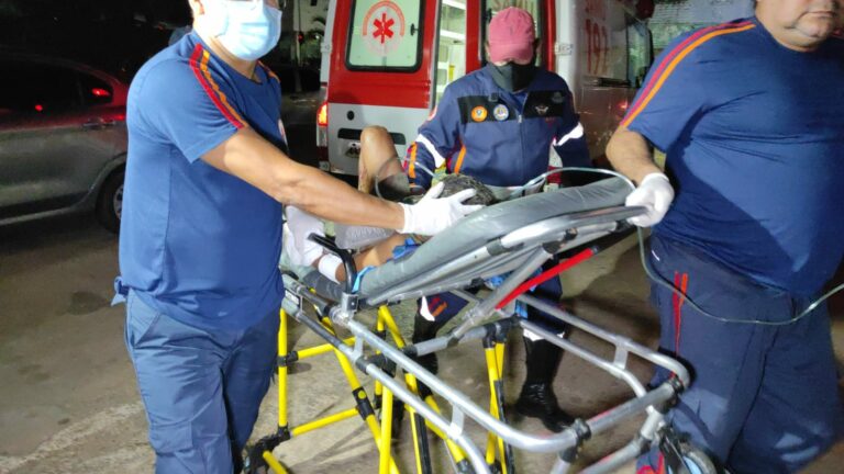 Criança de 7 anos leva tiro no peito e monitorado é executado com dois tiros