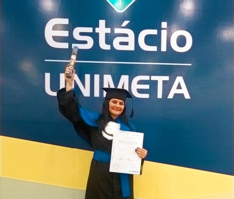 Alunos da Estácio Unimeta fazem colação de grau em solenidades individuais