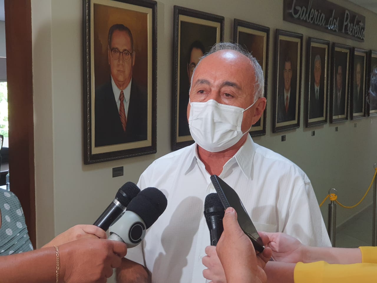 Capital recebe 15 novos médicos e Bocalom alerta: “Vocês vão atender pessoas mal humoradas”