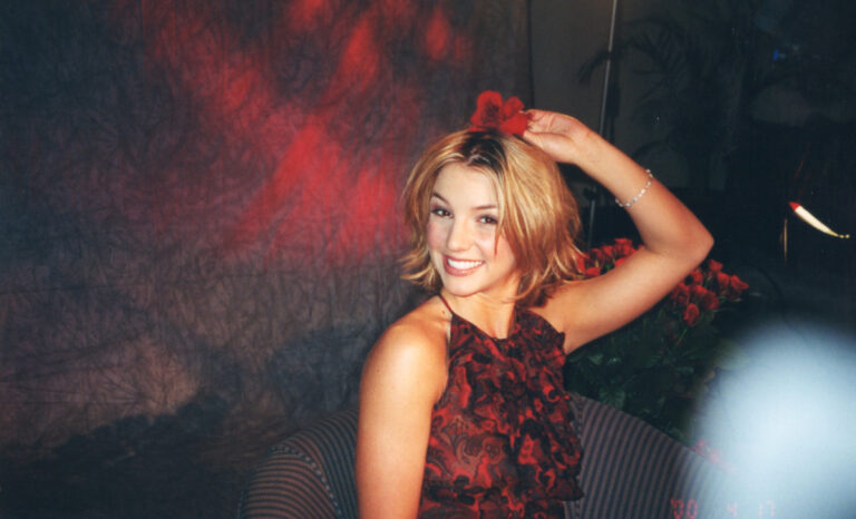 Documentário sobre Britney Spears vira febre: veja outros astros que têm sua vida contada em séries