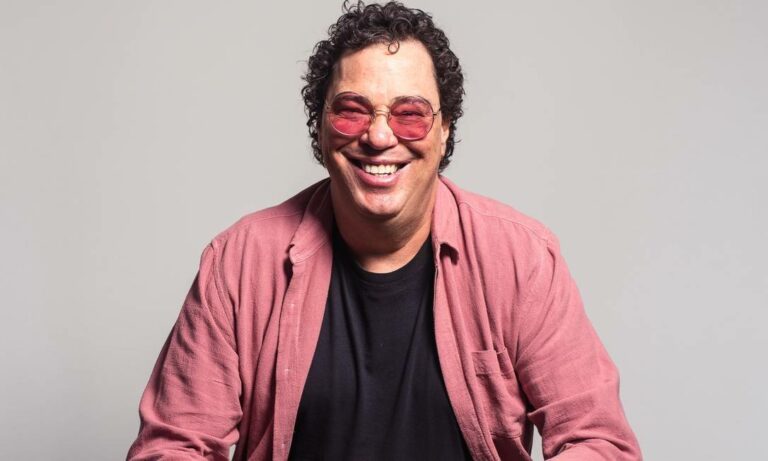 Ao vivo, Casagrande pede a interrupção do futebol após surto de Covid no Corinthians