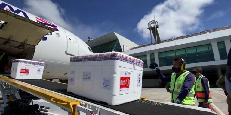 Acre recebe quase 5 mil doses de vacina contra a Covid-19 nesta quarta-feira; confira