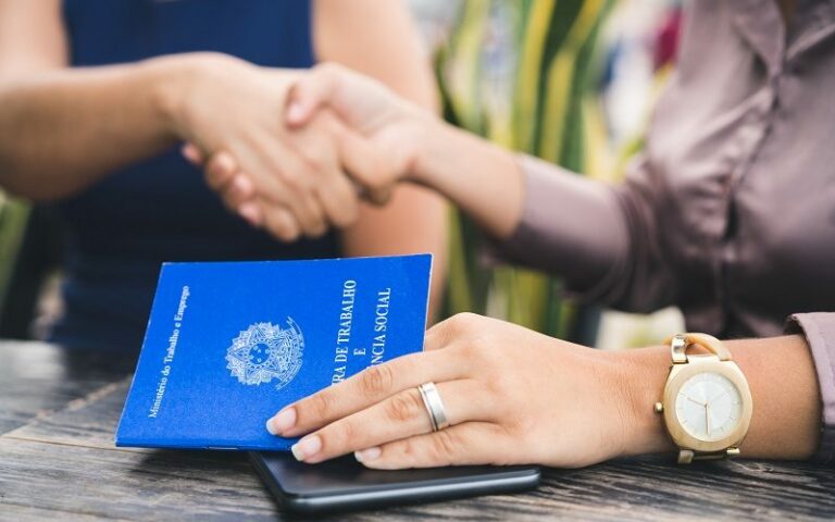 7 empresas abrem 3,4 mil vagas de emprego; veja lista