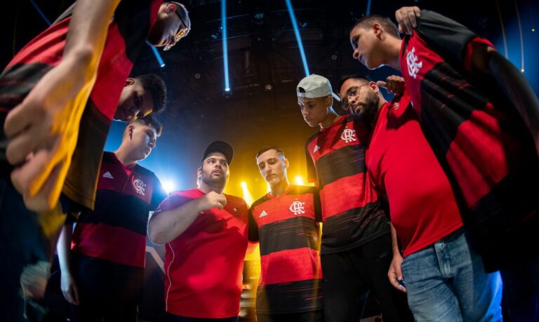 Flamengo vai do céu ao inferno no LoL e Free Fire