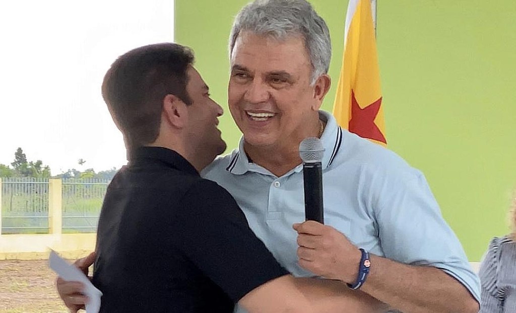 Petecão diz que na hora certa dirá se vai apoiar Gladson em 2022 ou seguir outro caminho