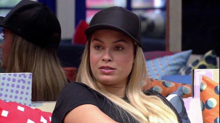 BBB21: Sarah fez harmonização facial; veja o antes e depois