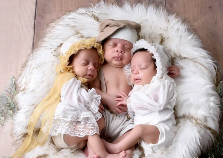 Trigêmeos que perderam a mãe após o parto ganham ensaio fotográfico